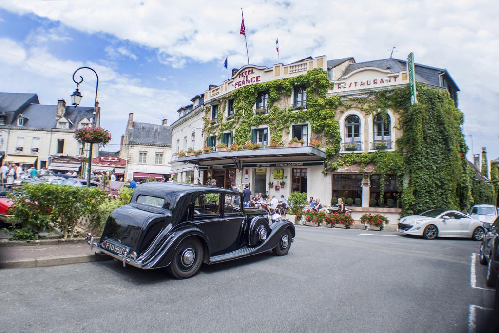 Logis Hotel De France La Chartre-sur-le-Loir Εξωτερικό φωτογραφία