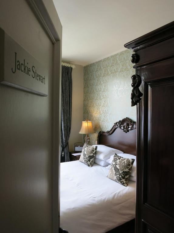 Logis Hotel De France La Chartre-sur-le-Loir Εξωτερικό φωτογραφία