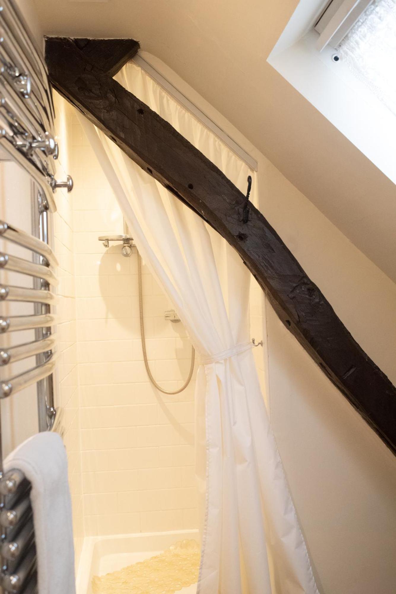 Logis Hotel De France La Chartre-sur-le-Loir Εξωτερικό φωτογραφία