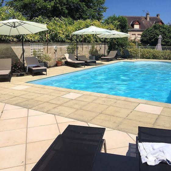 Logis Hotel De France La Chartre-sur-le-Loir Εξωτερικό φωτογραφία