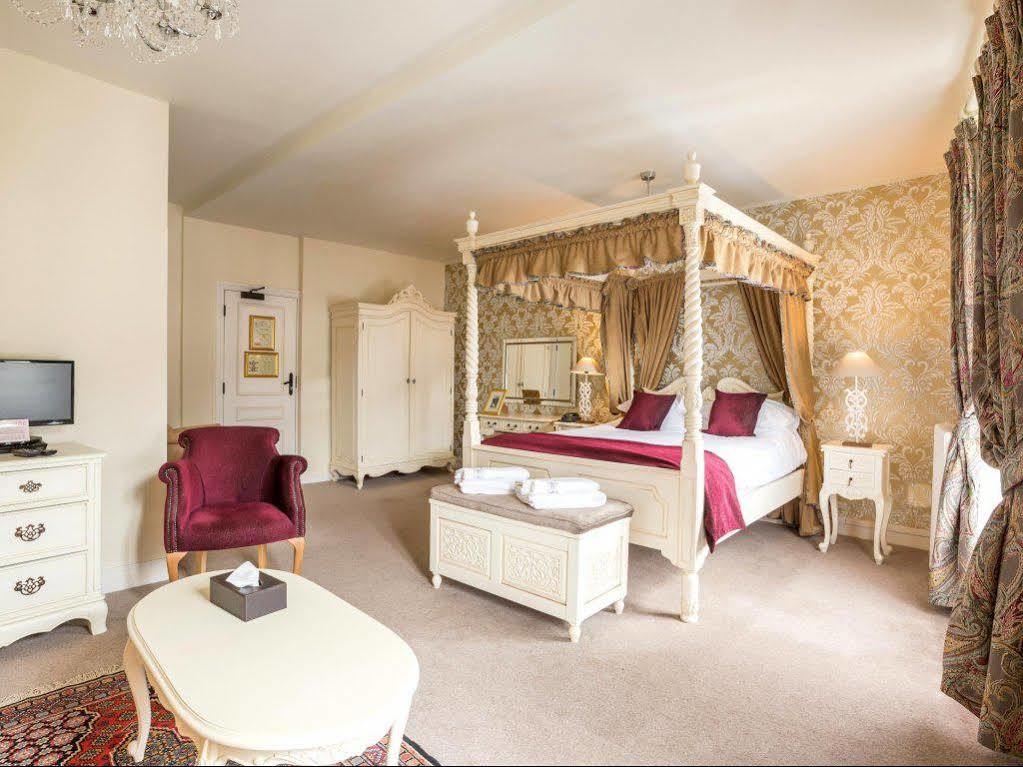 Logis Hotel De France La Chartre-sur-le-Loir Εξωτερικό φωτογραφία